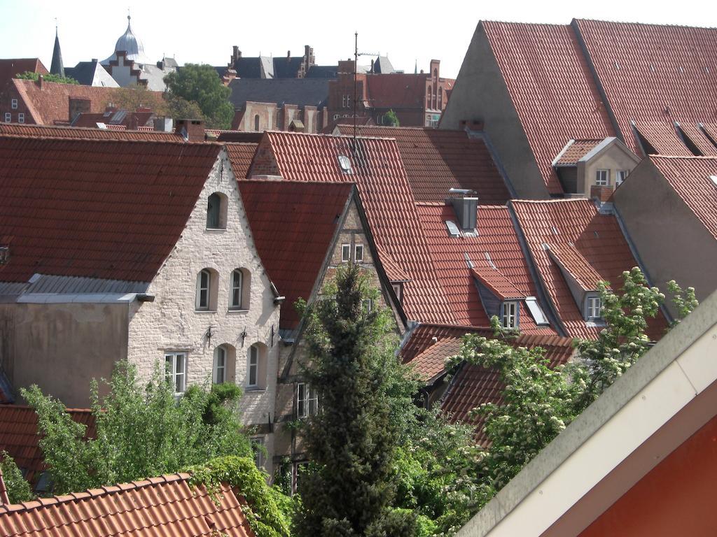 Likedeeler Am Stadthafen Lübeck Zimmer foto